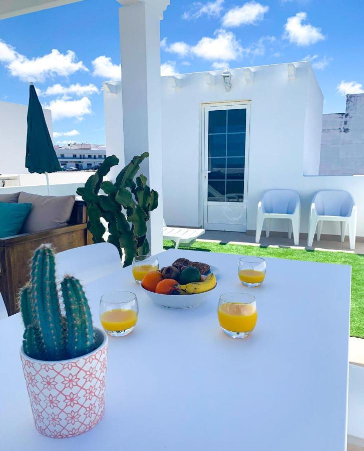Bahia La Santa Apartments Lanzarote Ngoại thất bức ảnh