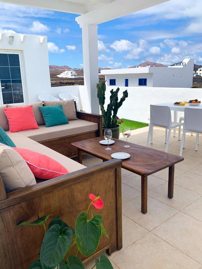 Bahia La Santa Apartments Lanzarote Ngoại thất bức ảnh